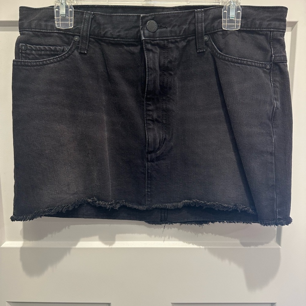Free People Size 8 Black Mini Denim Skirt